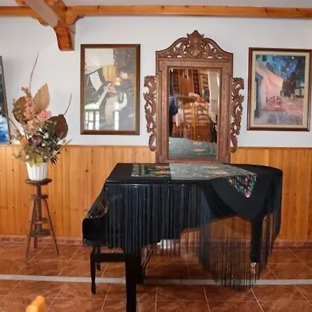 Jose Cruz Hotel 3*