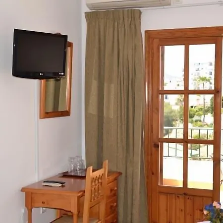 Jose Cruz Hotel