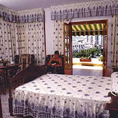 Jose Cruz Hotel
