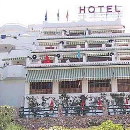 Jose Cruz Hotel 3*