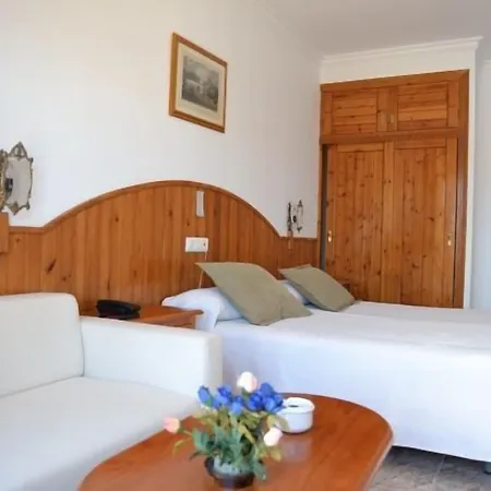 Jose Cruz 3* Nerja